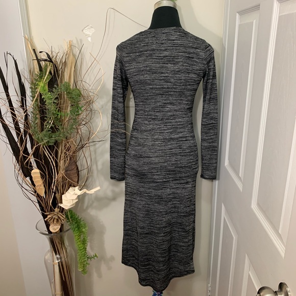 83B8 Minimalist Black Gray 46% Rayon -3% Spandex Midi Fitted Dress - Picture 4 of 16